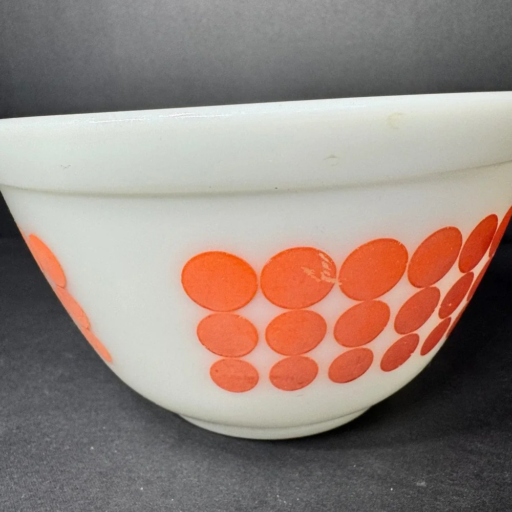Vintage Pyrex #401 Orange New Dots 1.5 Pint Mixing Bowl Milk Glass MCM USA 1970s